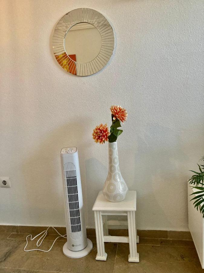 Marina Apartment Beach Estepona Eksteriør bilde